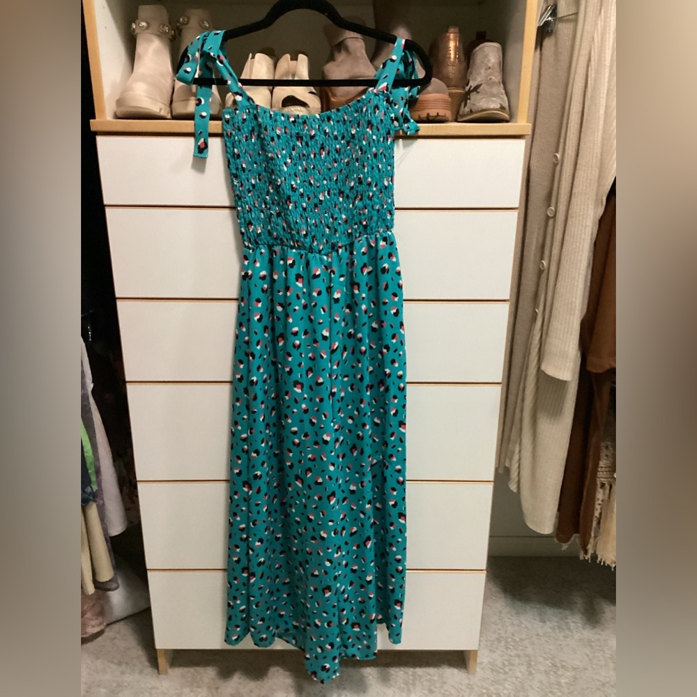 ❤️Cute jumpsuit. Never worn. Fantastic Fawn ❤️